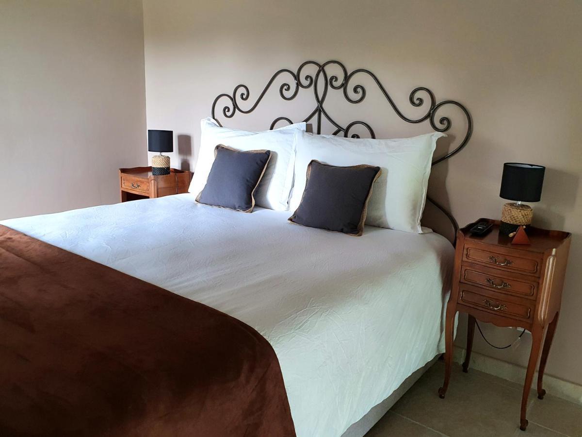 L'Ermitage De Saint-Bardoux Bed and Breakfast Kamer foto